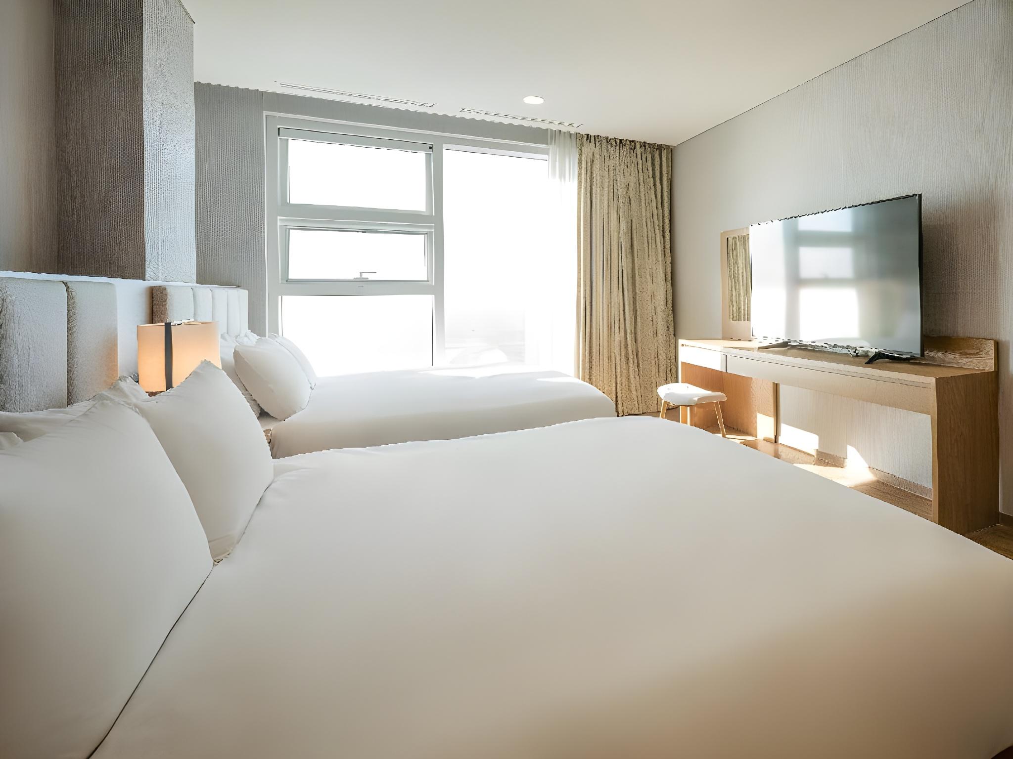 Junior Suite, Superior
