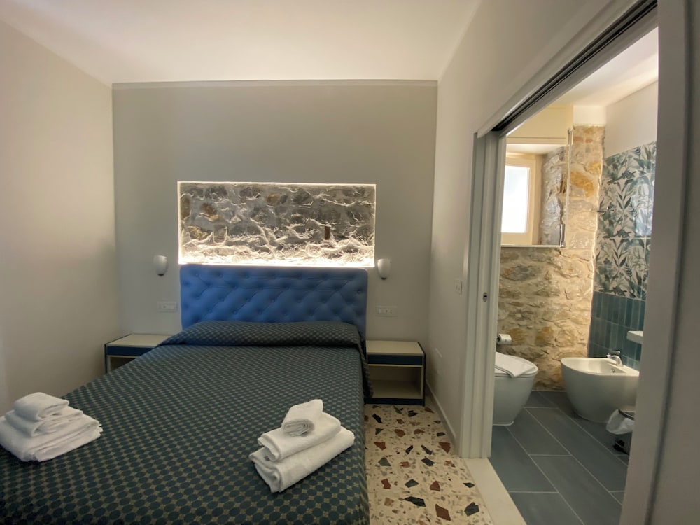 Albergo Pensione Cinquestelle 19/36