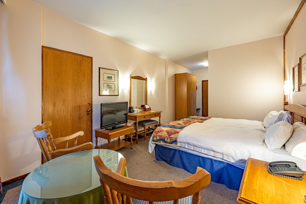 Pine Lake Inn 11/50
