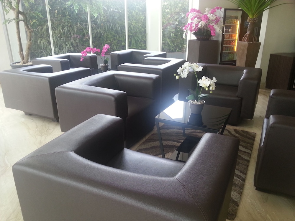 Avissa Suites 52/72