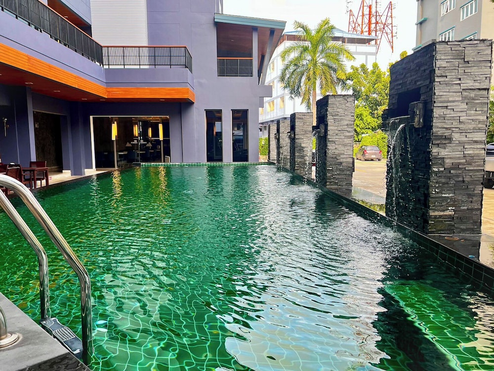 The Proud Exclusive Hotel 43/50