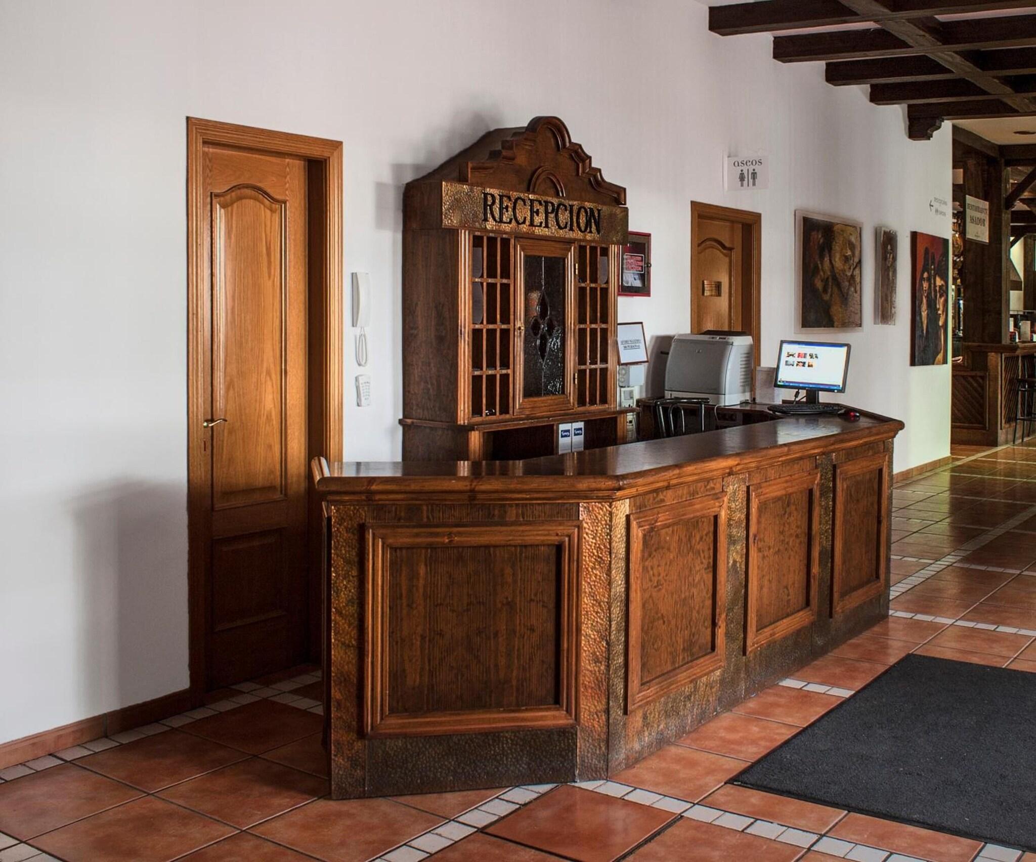 Hotel Asador Albenzaire 13/62