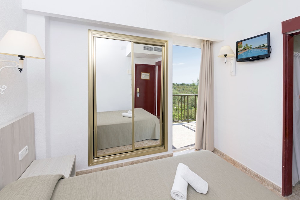 HSM Canarios Park Hotel 15/65