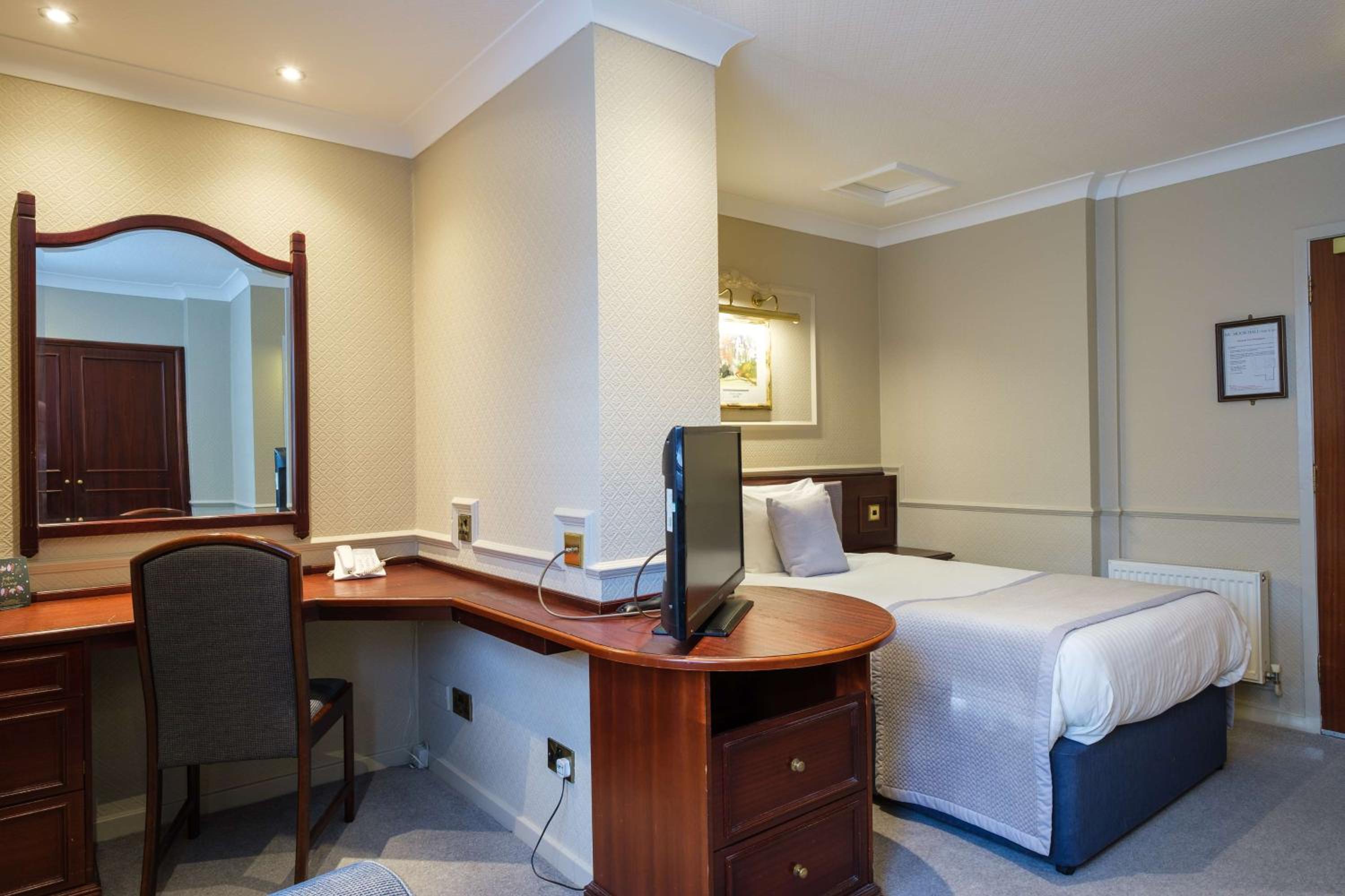 Birmingham North Moor Hall Hotel BW Premier Collection in BIRMINGHAM - UNITED KINGDOM