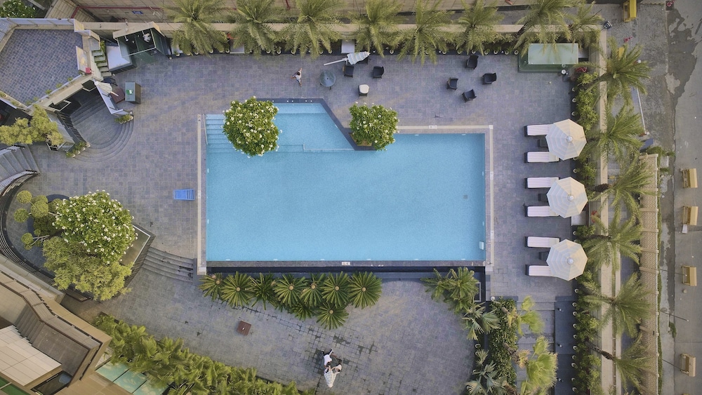 Crowne Plaza Rohini 12/73