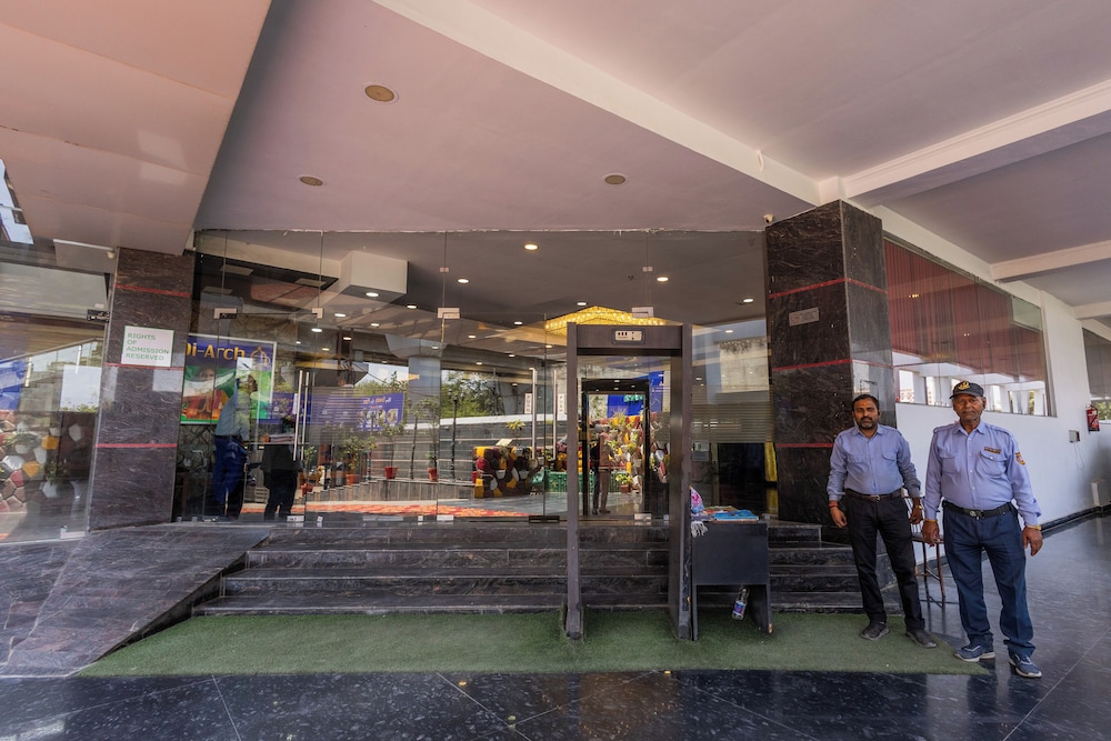 Hotel Di-Arch Lucknow 5/50