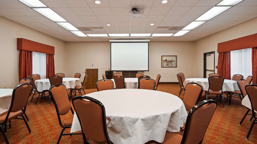 Days Inn by Wyndham Coffeyville 52/63
