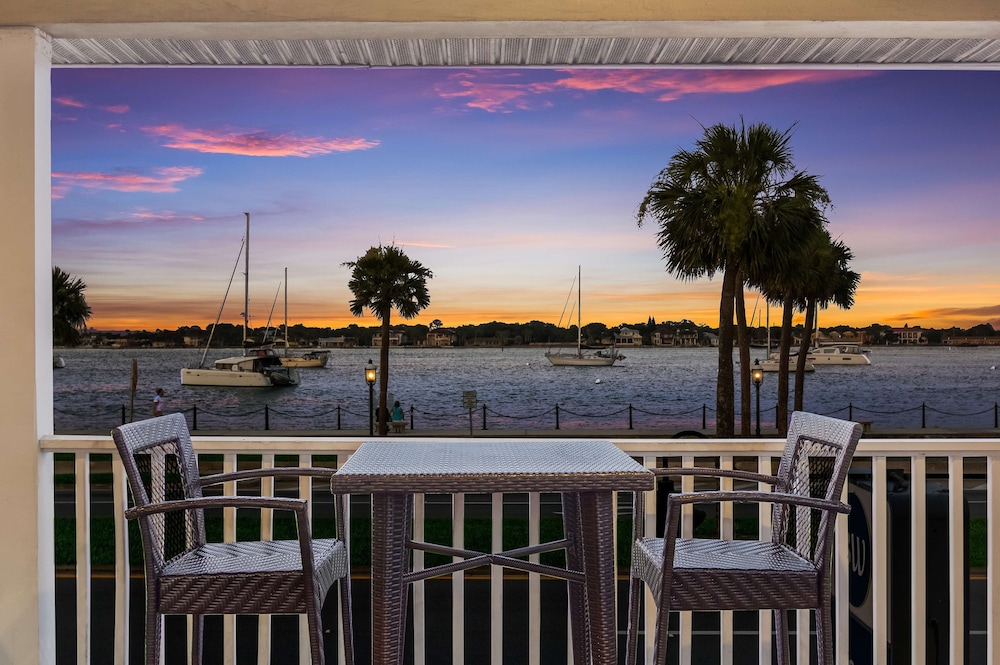 Best Western Historic Bayfront 9/39