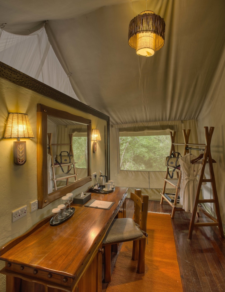 Sarova Mara Game Camp 33/50