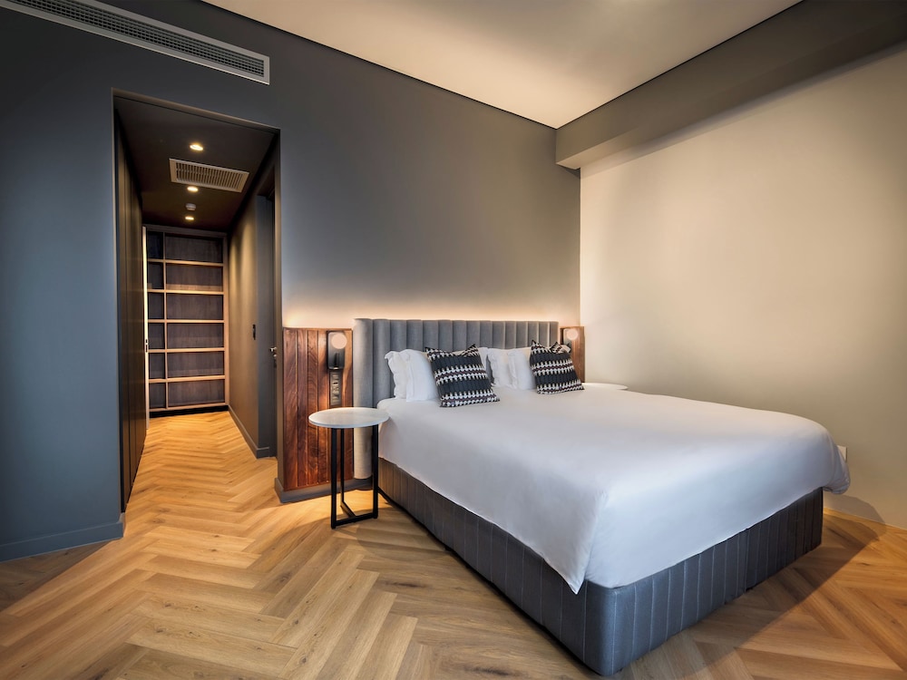 3 BEDROOMS, APARTMENT