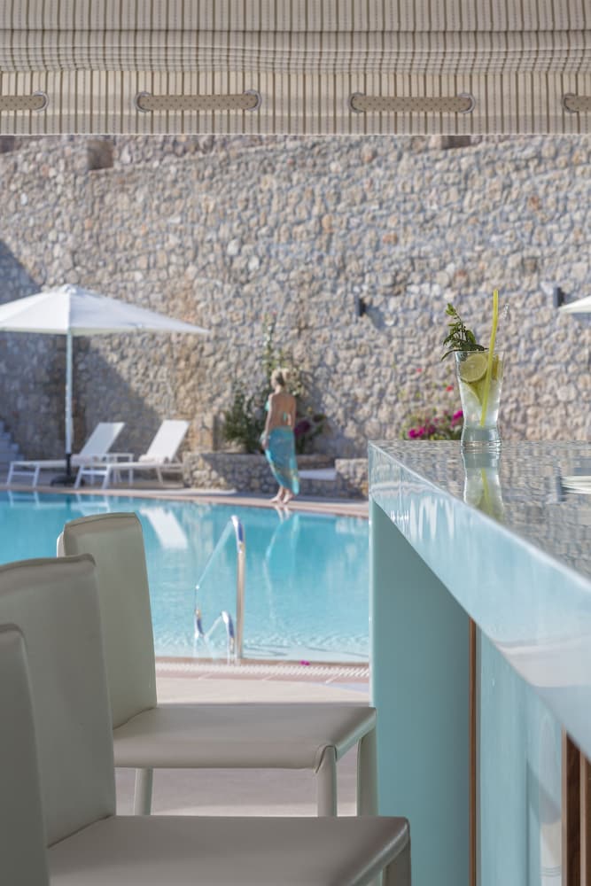Princess Kyniska Suites 20/65
