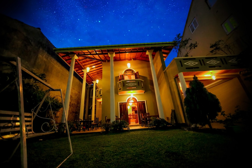 Frangipani Motel photo5
