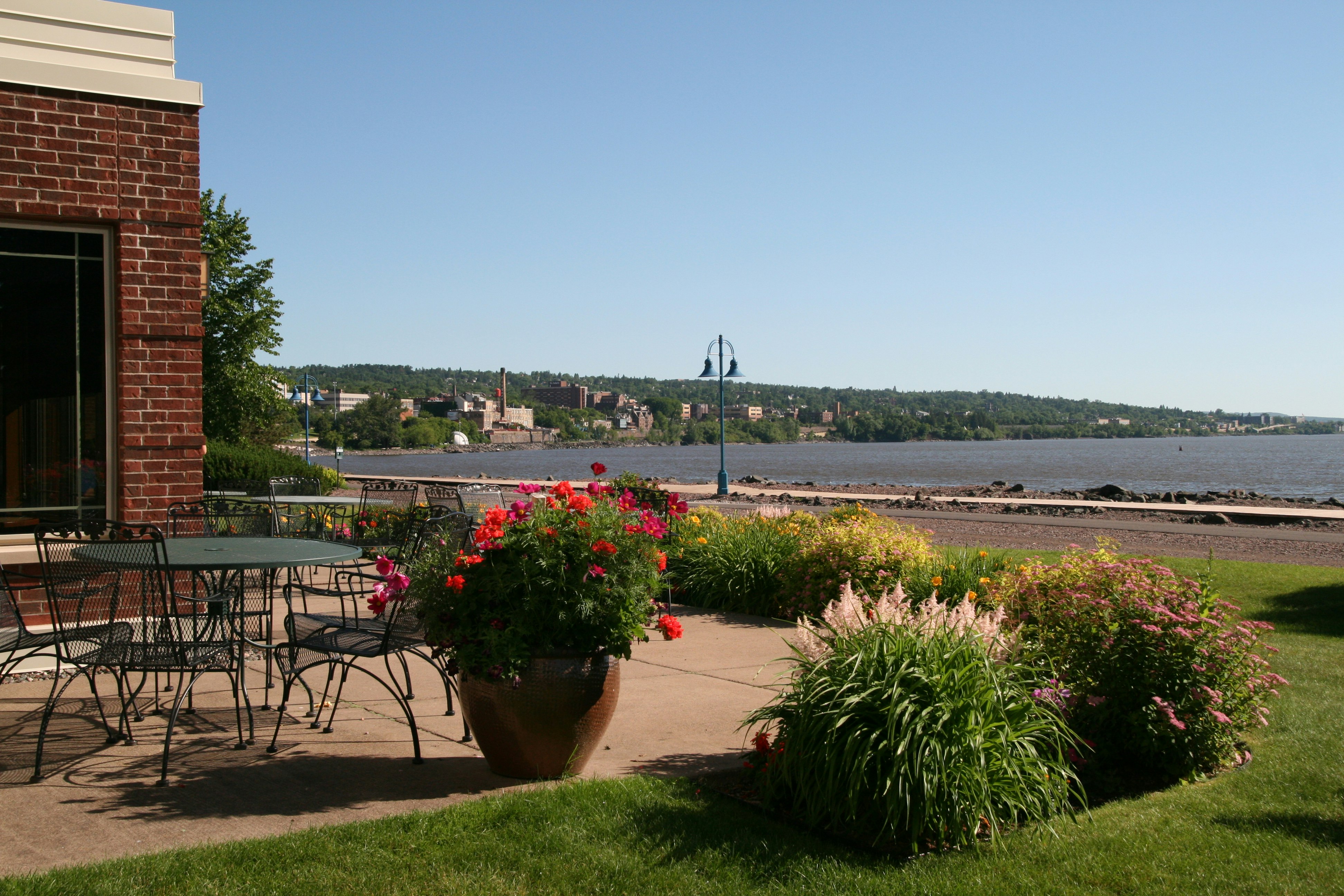 Hampton Inn Duluth Canal Park 72/77