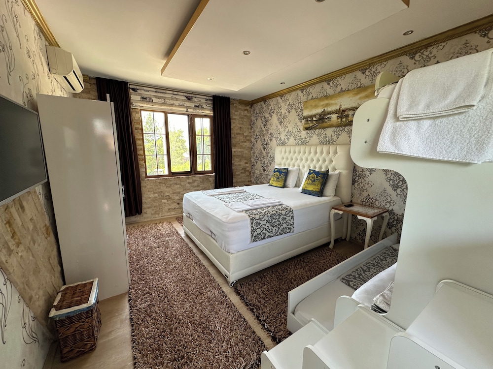Sinter Terasse House Hotel 50/50