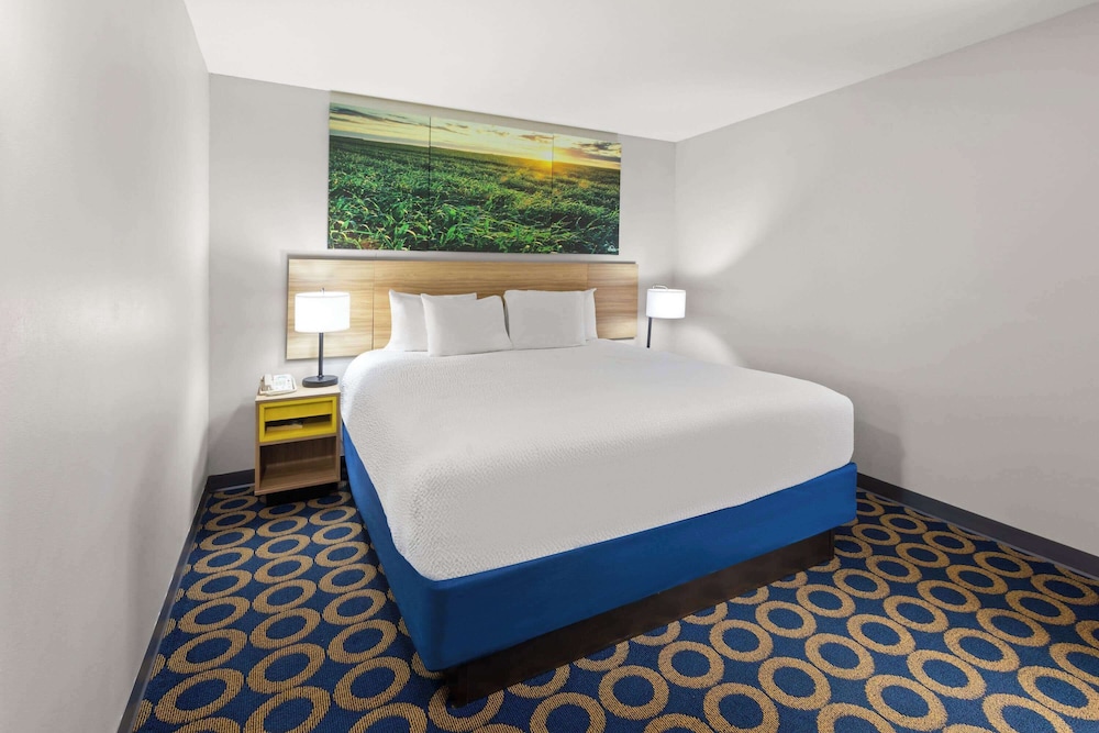 Days Inn by Wyndham Wauseon 21/49