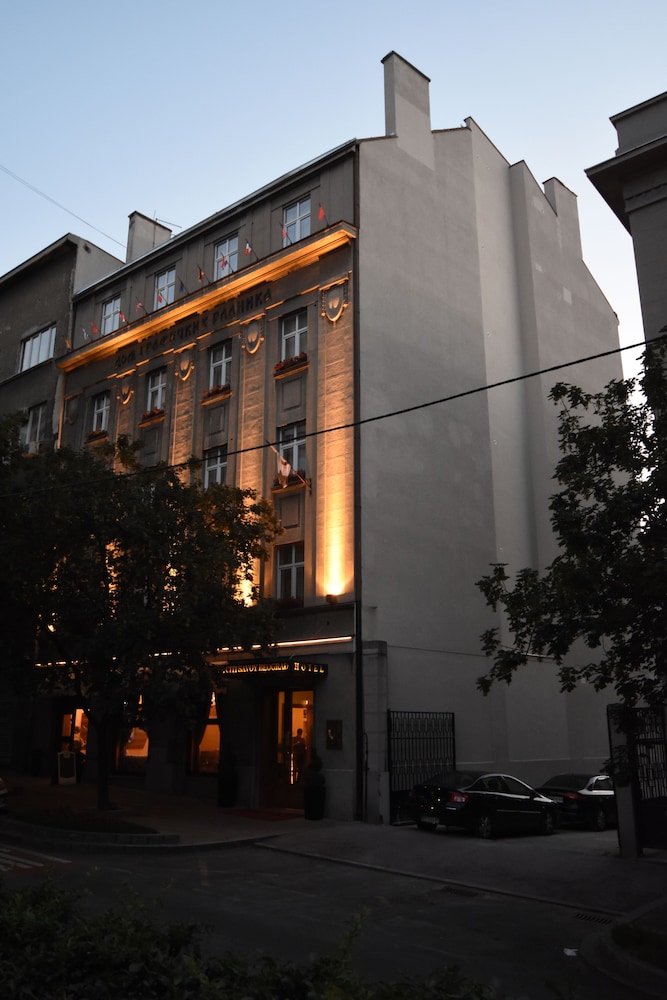 Hotel City Savoy 4/50