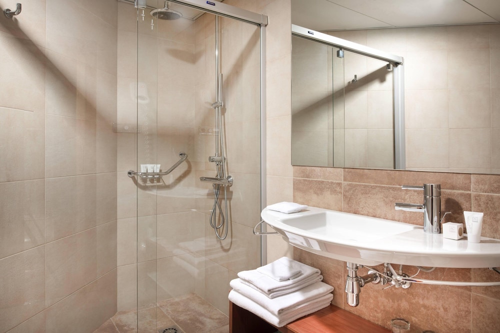 AC Hotel Carlton Madrid by Marriott 2/31