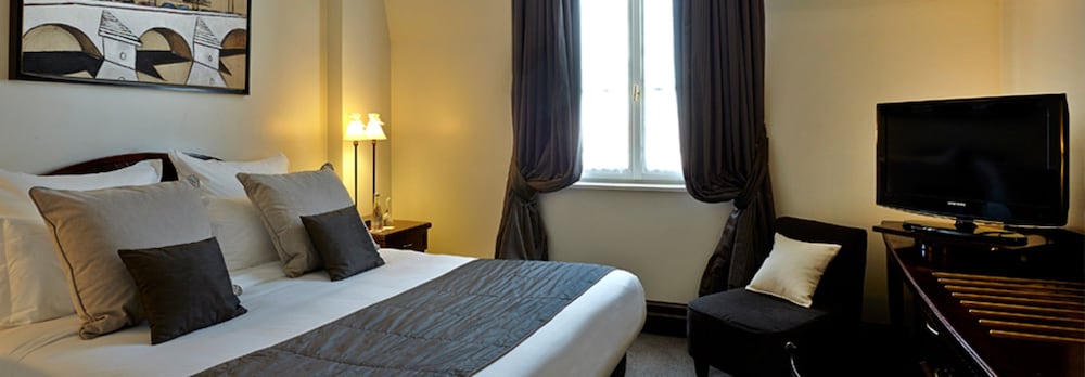 Hotel Pont Royal 13/68