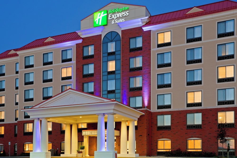 Holiday Inn Express Hotel Suites Latham 4/70