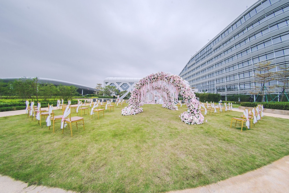 Hyatt Regency Shenzhen Airport 64/69