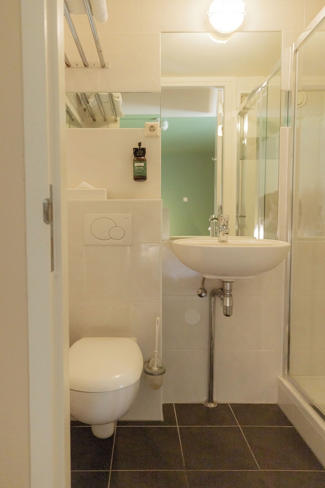 غرفة جونيور بسرير مزدوج، H2OTEL Rotterdam 4/5