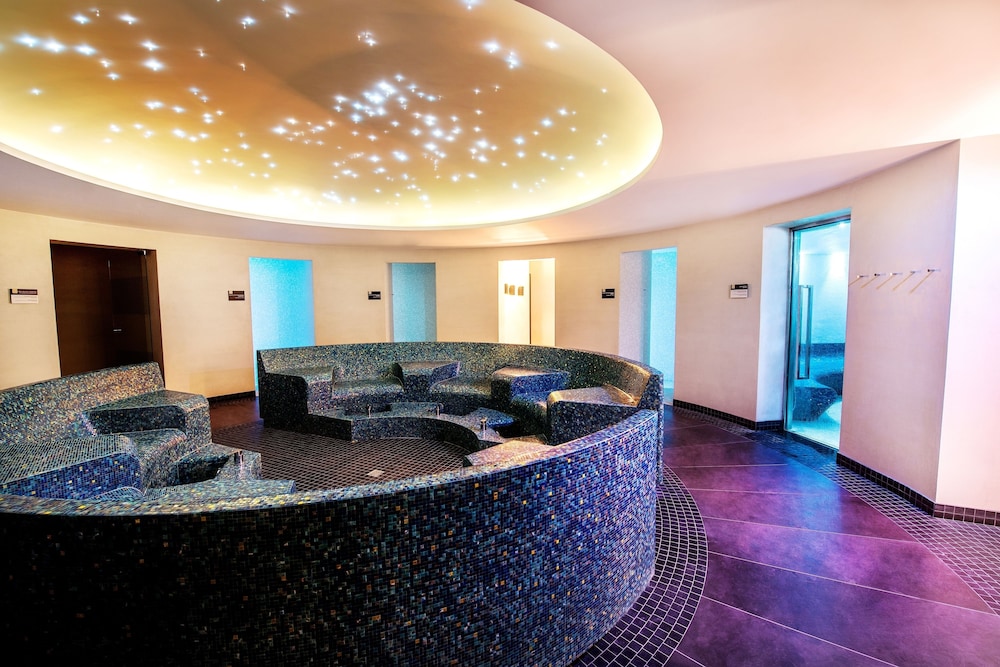 ARLAMOW HOTEL 15/50