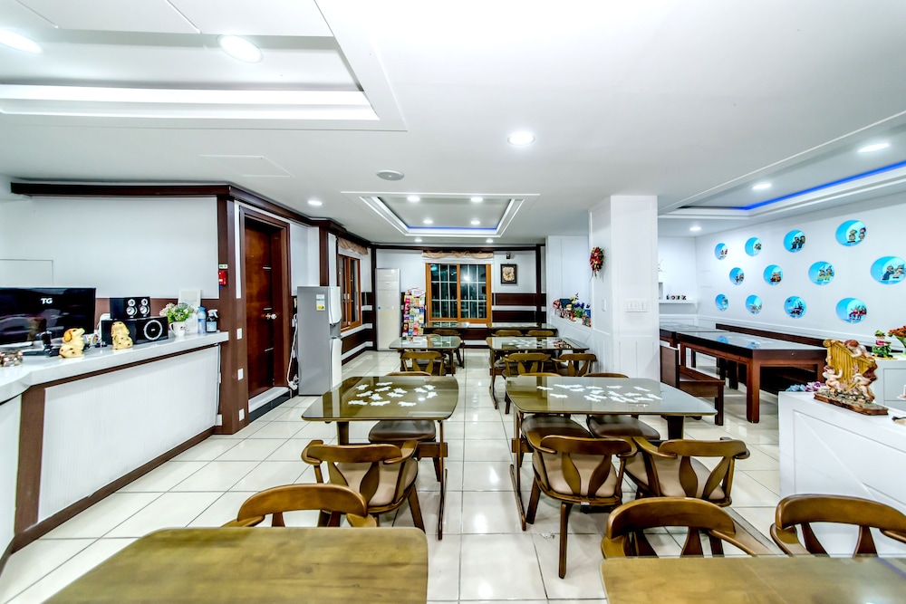 Jungmun Jejuhue Pension 32/44