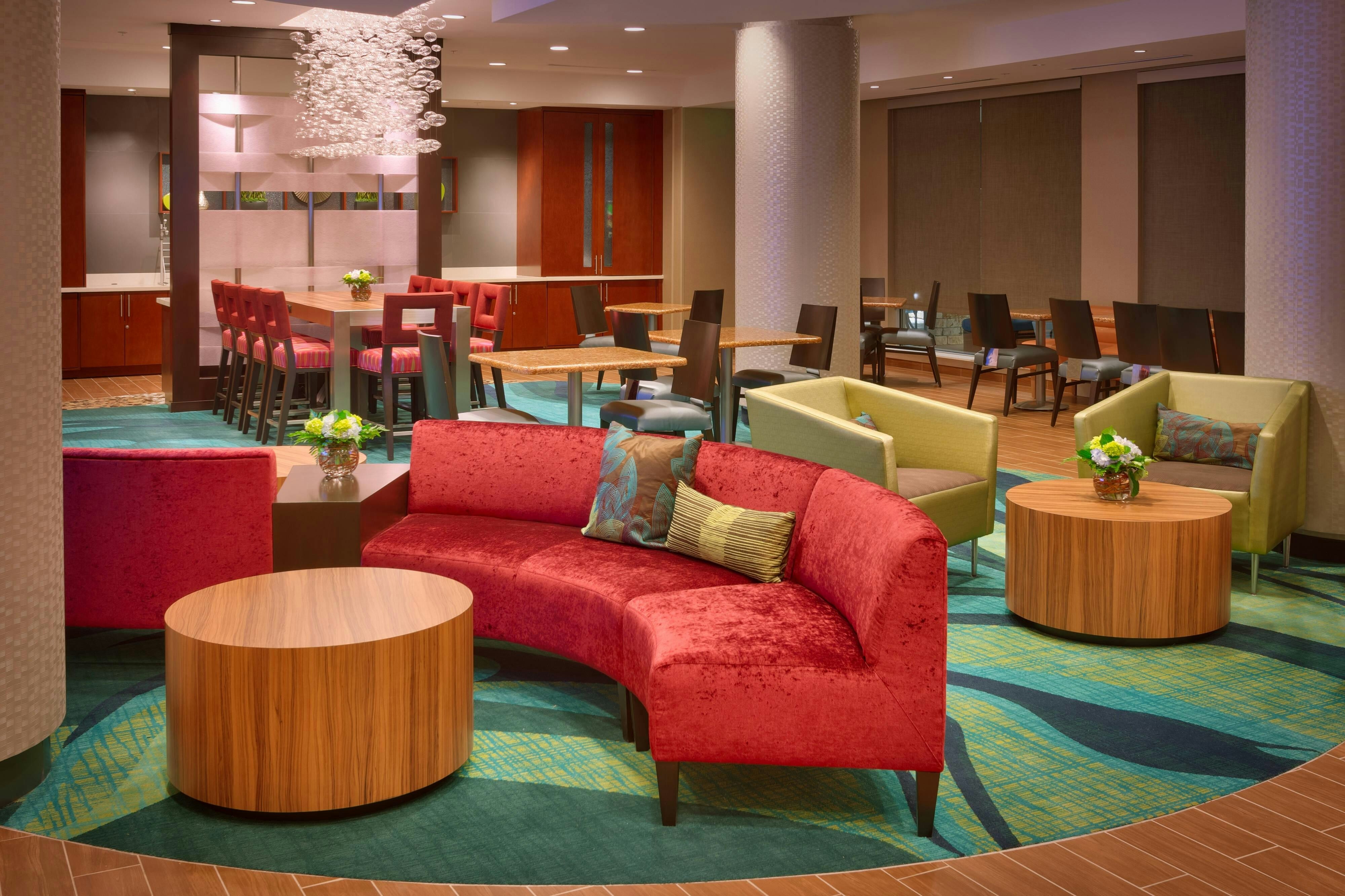 Springhill Suites Houston I-45 North 24/38