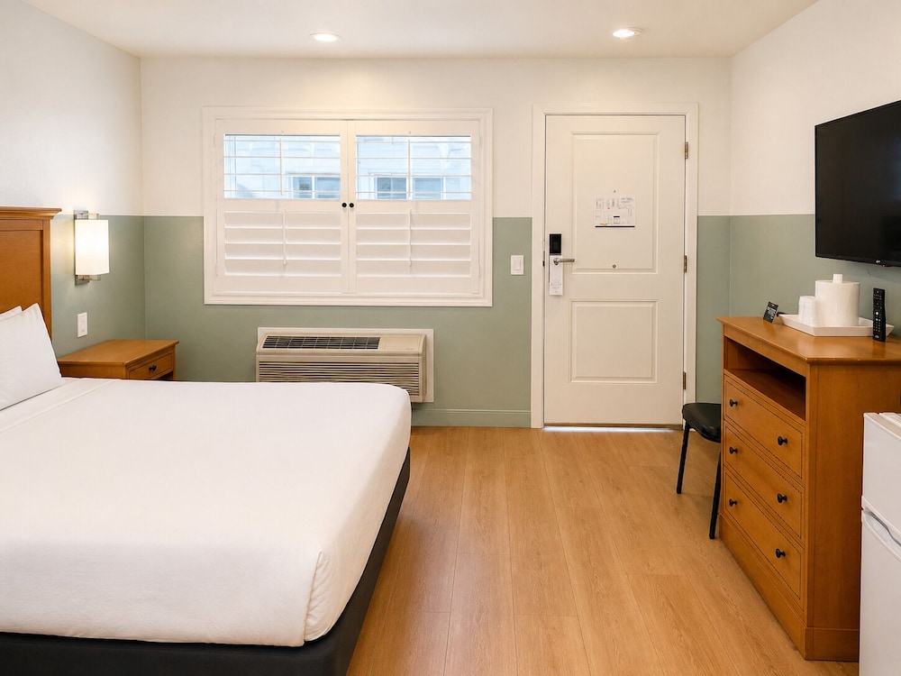 Stargazer Inn And Suites 30/66