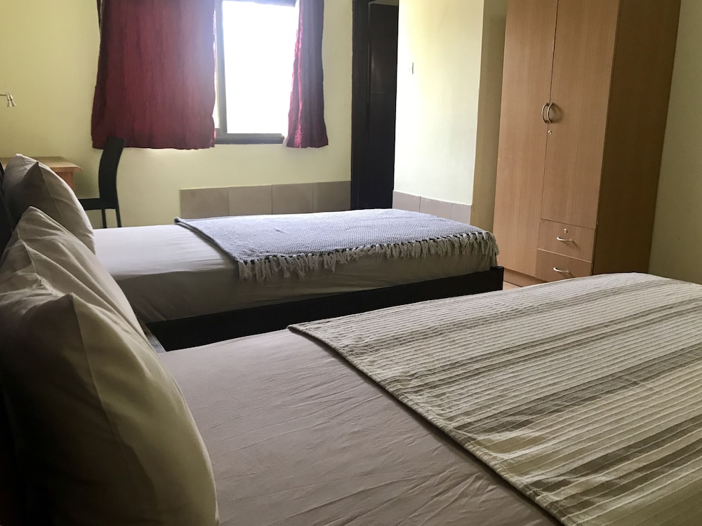 Omanye Lodge 20/50