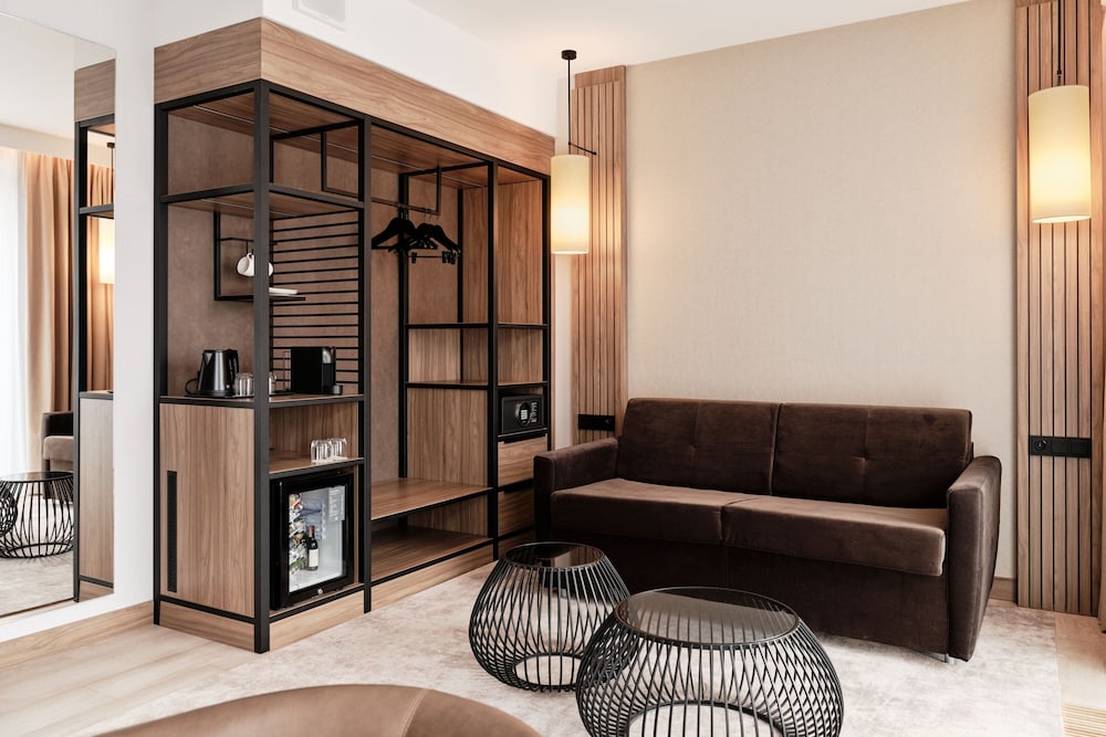 AC Hotel by Marriott Krakow 36/57
