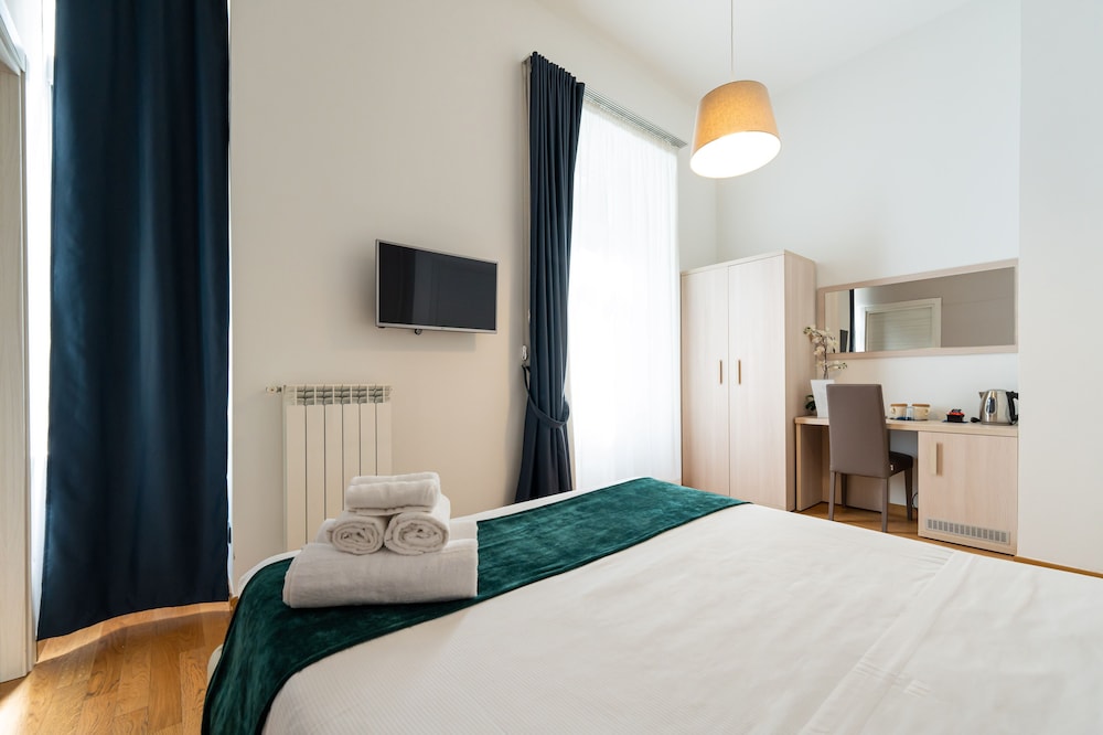 Hermes Inn Apartments Napoli 8/20