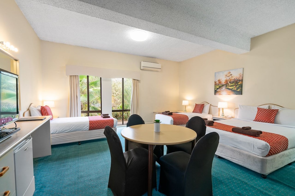 Garden City Motor Inn 38/53