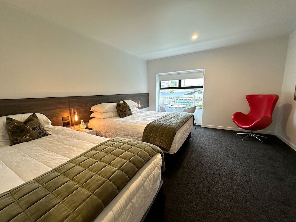 FAMILY, STUDIO, MULTIPLE BEDS