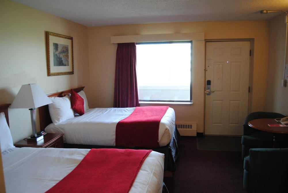Economy Inn 10/27