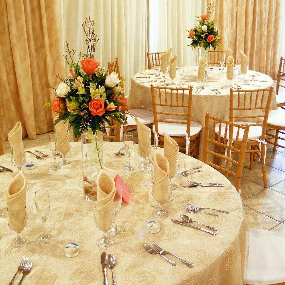 Fajardo Inn 24/50