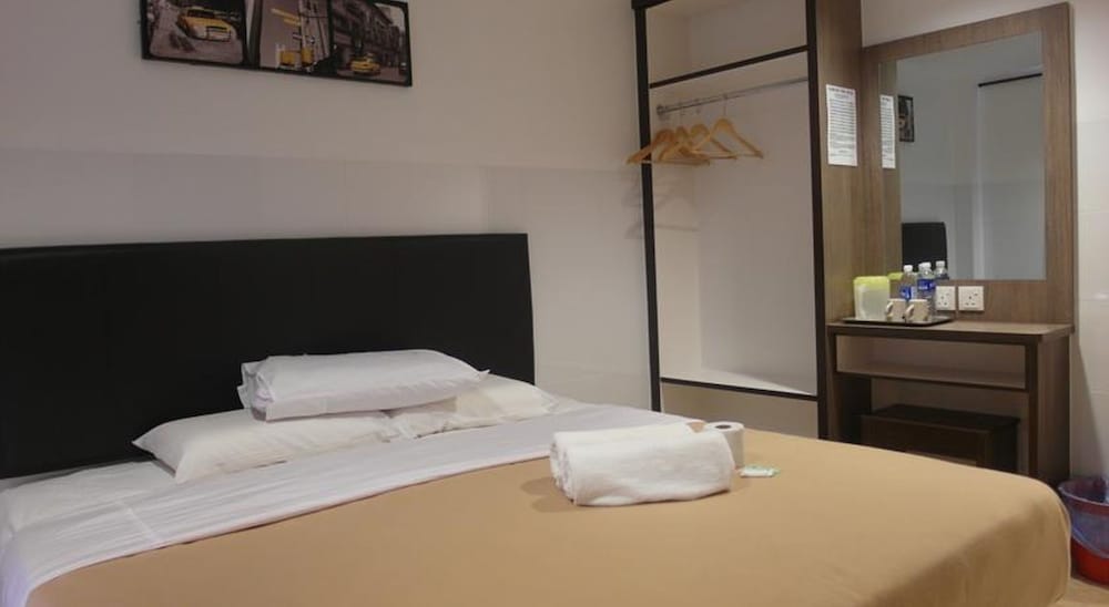 Comfort Two Hotel 7/19