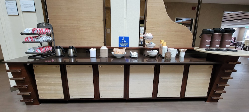 Country Inn & Suites By Radisson, San Carlos, CA 6/40