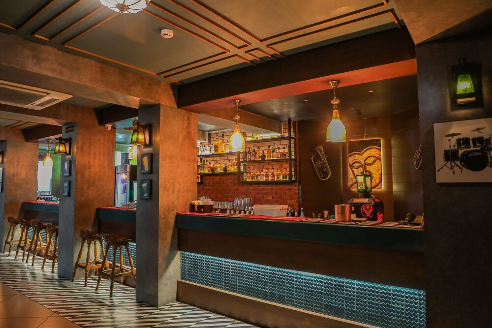 Hotel Shikha 8/59