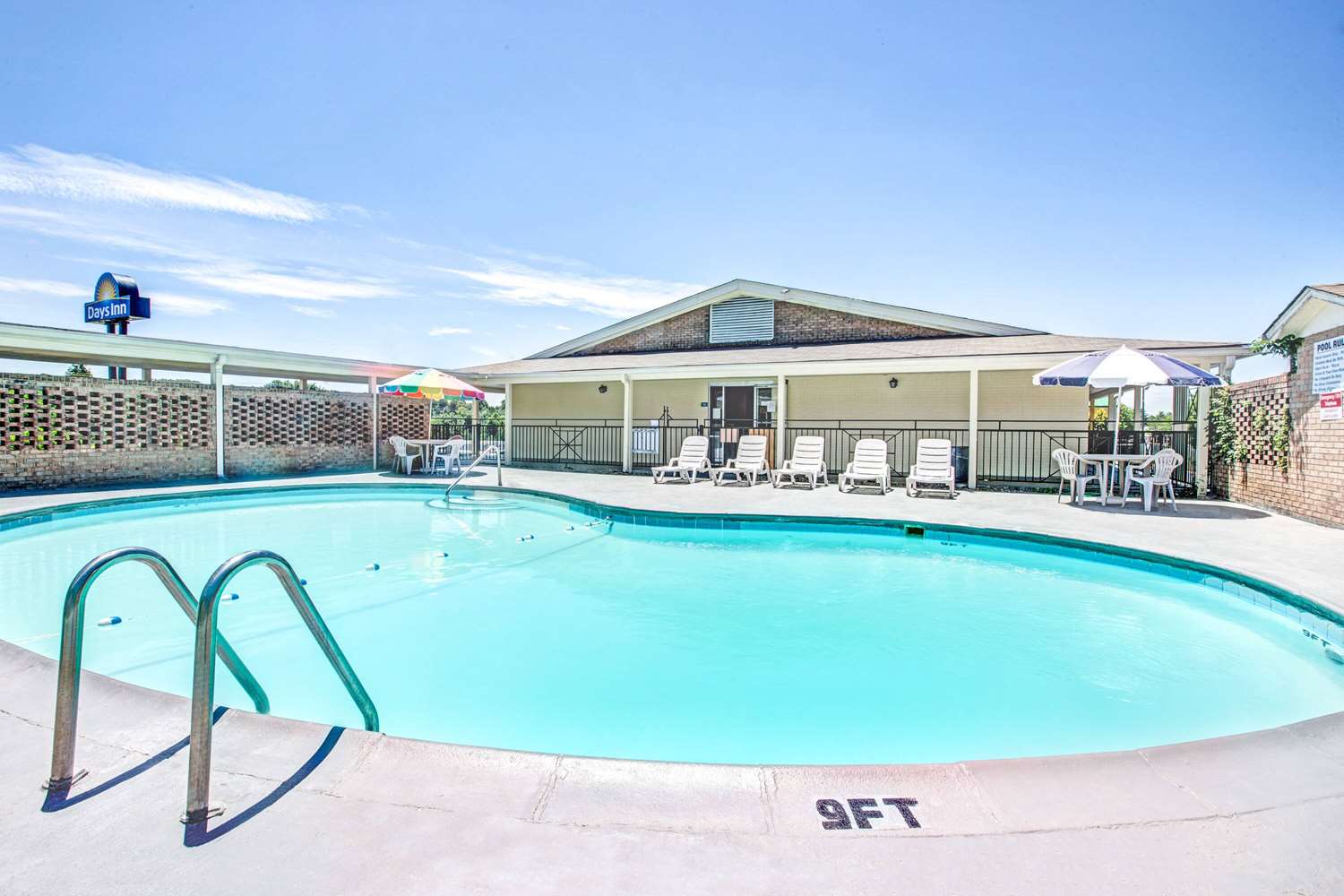 Days Inn By Wyndham Lincolnton 14/29