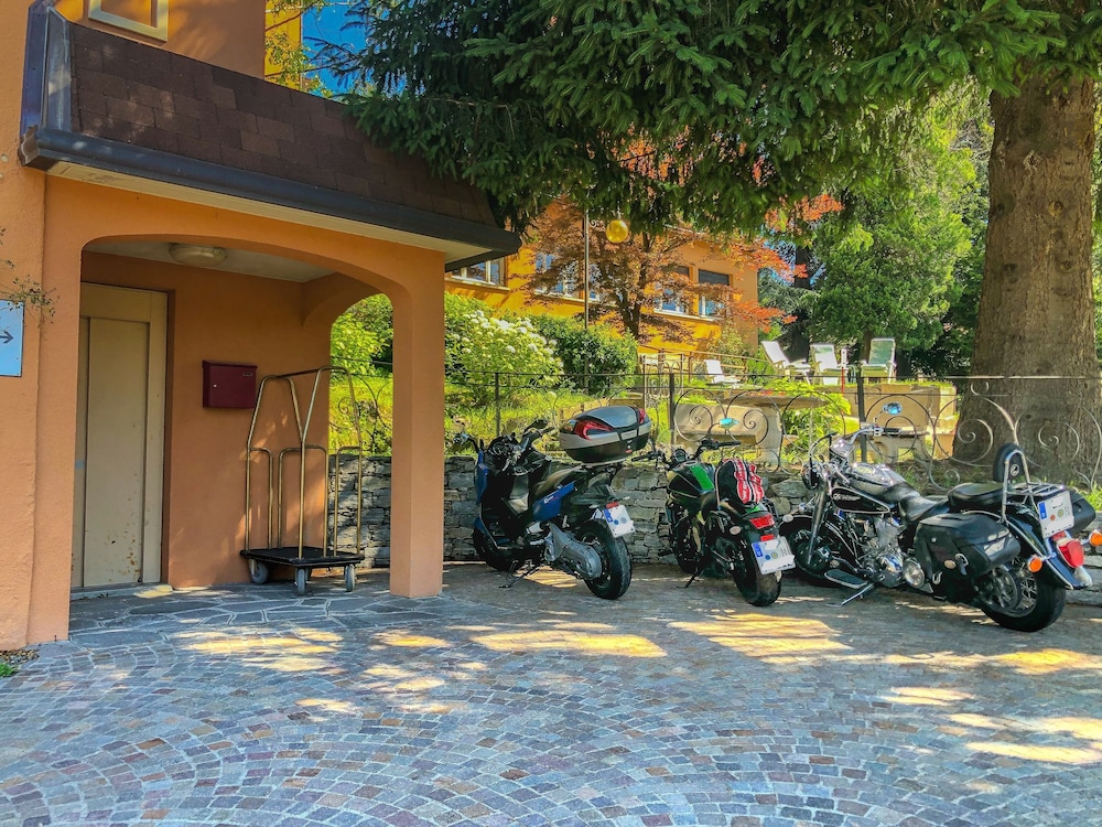 Hotel Moderno 37/50
