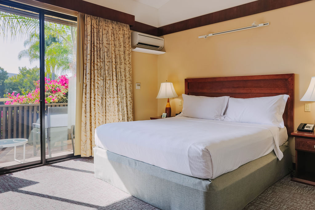 Garden, Deluxe, King Bed