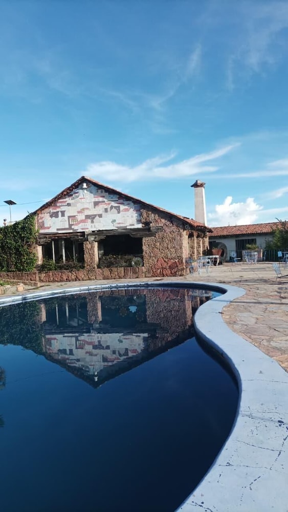 De La Borda Hotel 8/46