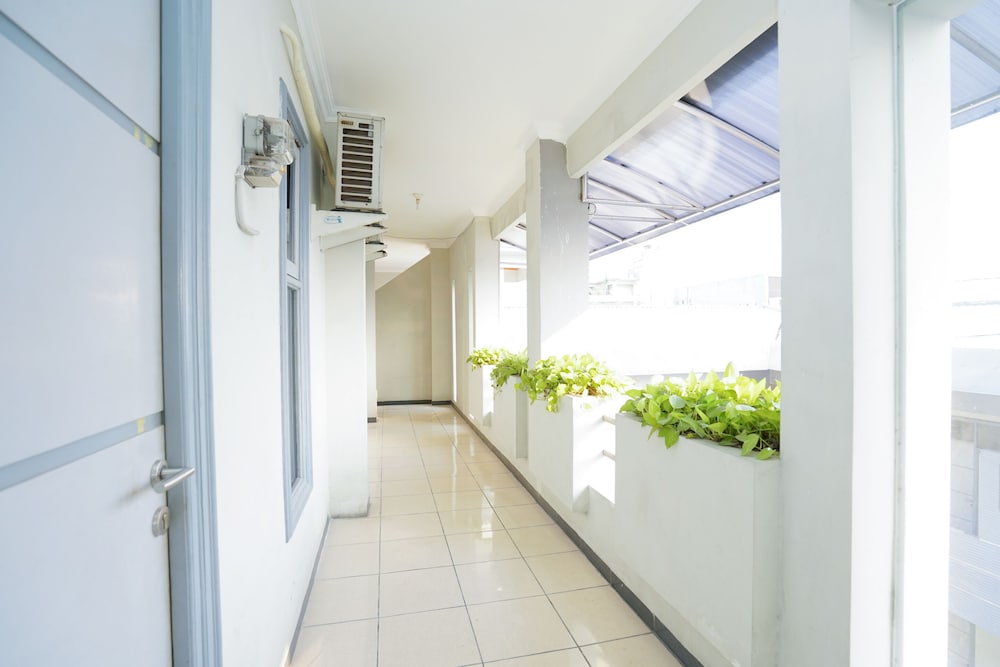 Oyo 2075 Graha Marina 4/54