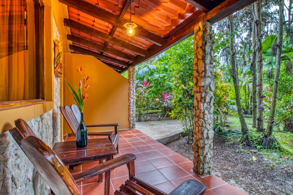 Atlantida Lodge 36/63