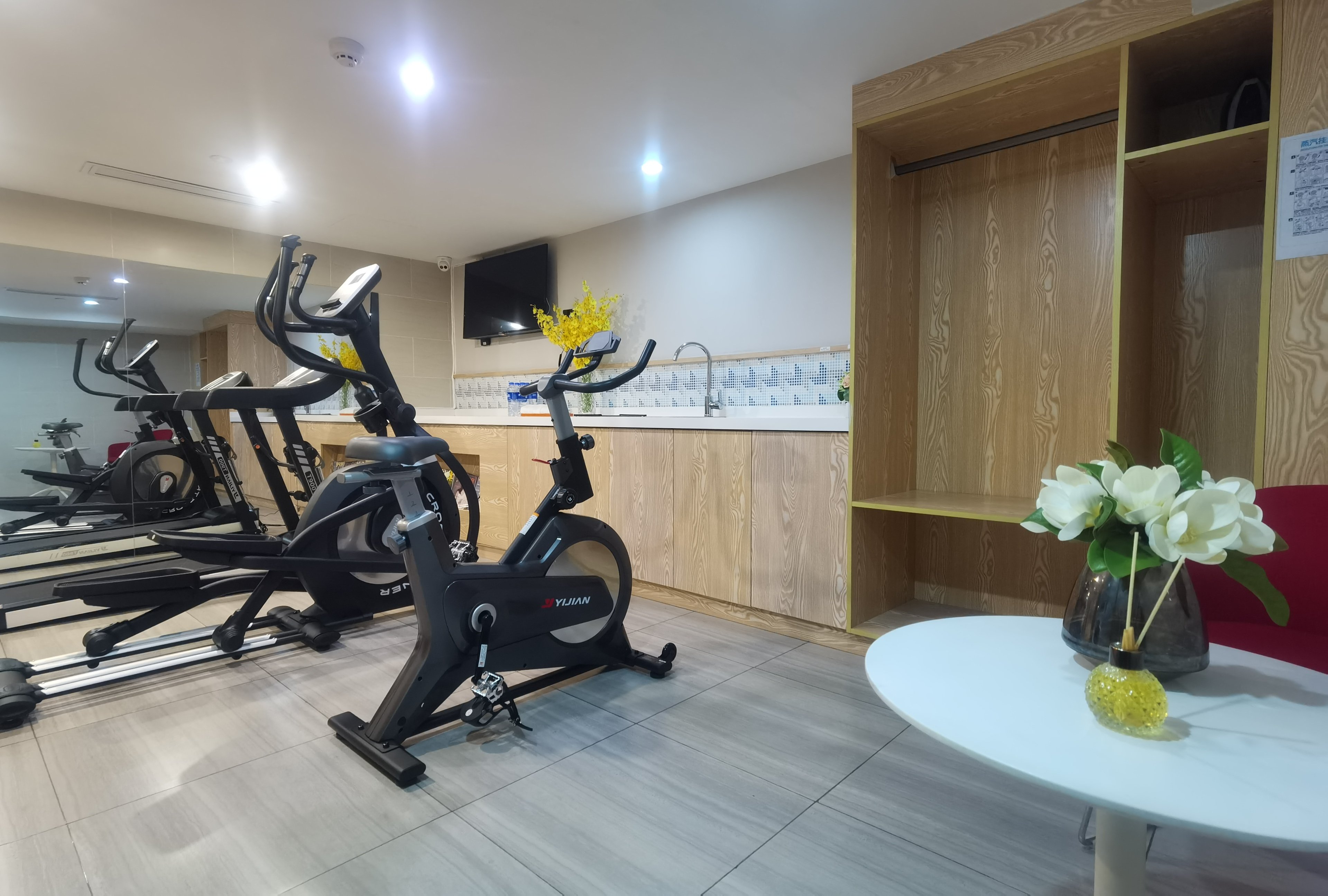 Holiday Inn Express Shanghai Gubei 22/37