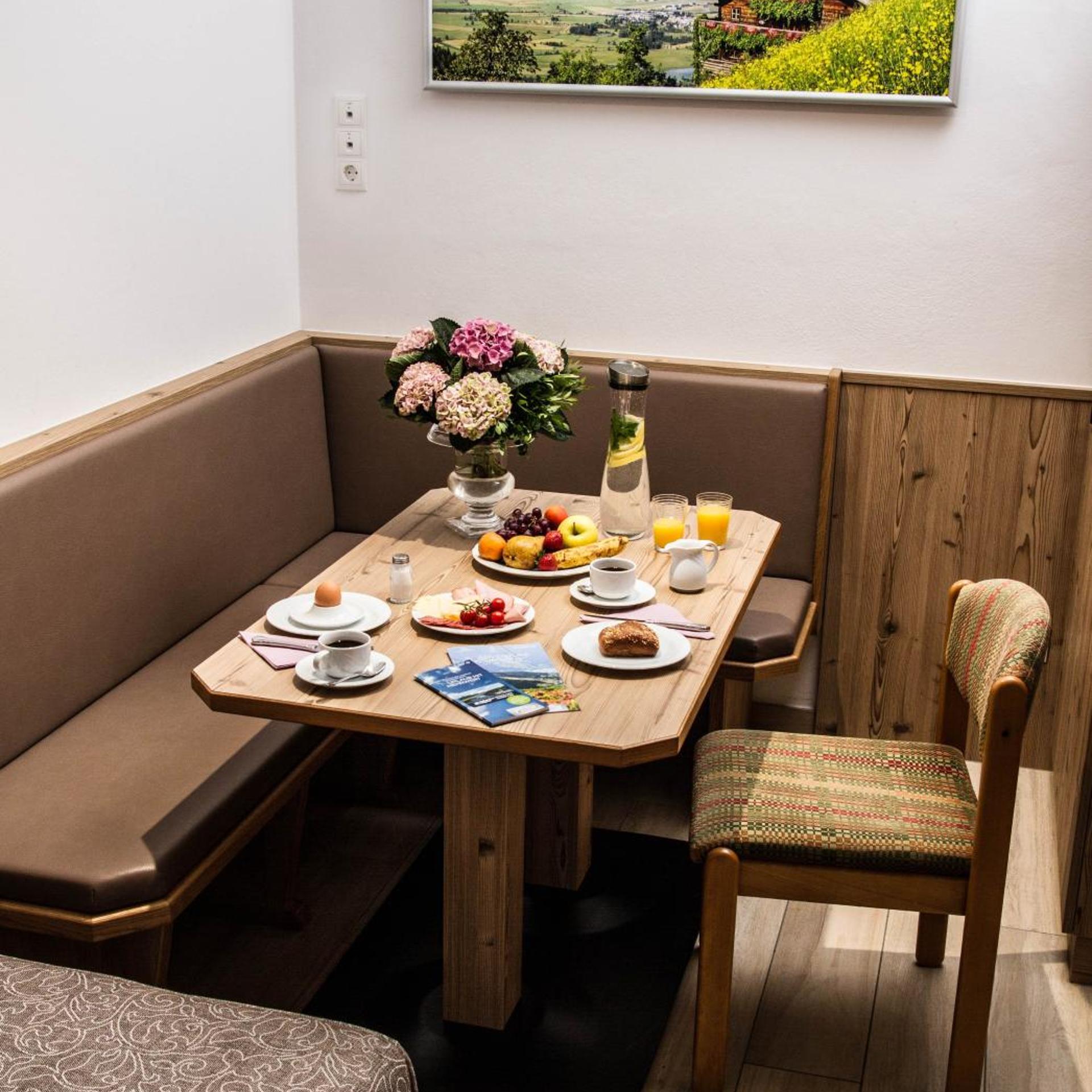 Hotel Pension Alpenrose 39/50