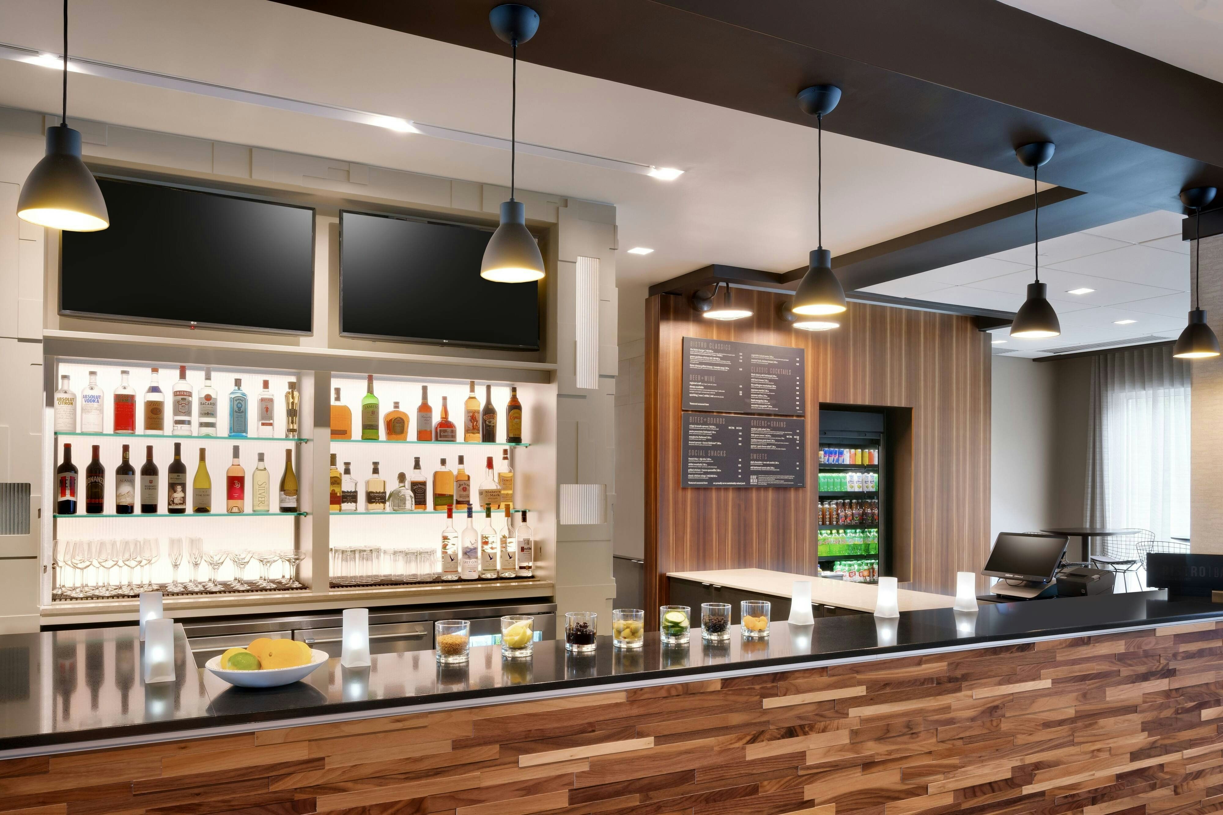 Courtyard by Marriott Atlanta Duluth Downtown 20/24