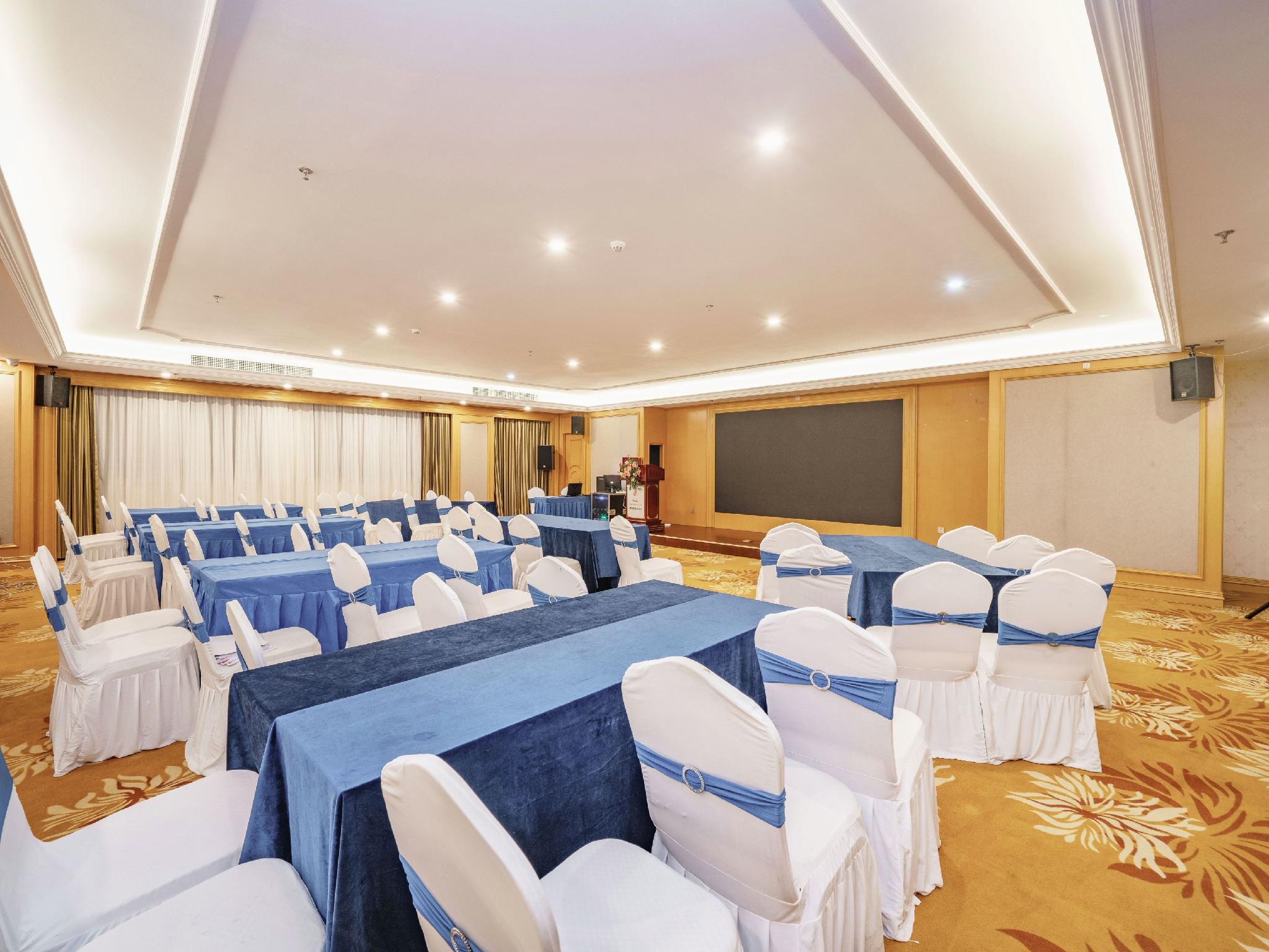 Venus International Hotel (Dongguan Songshan Lake Huawei University Store) 33/38
