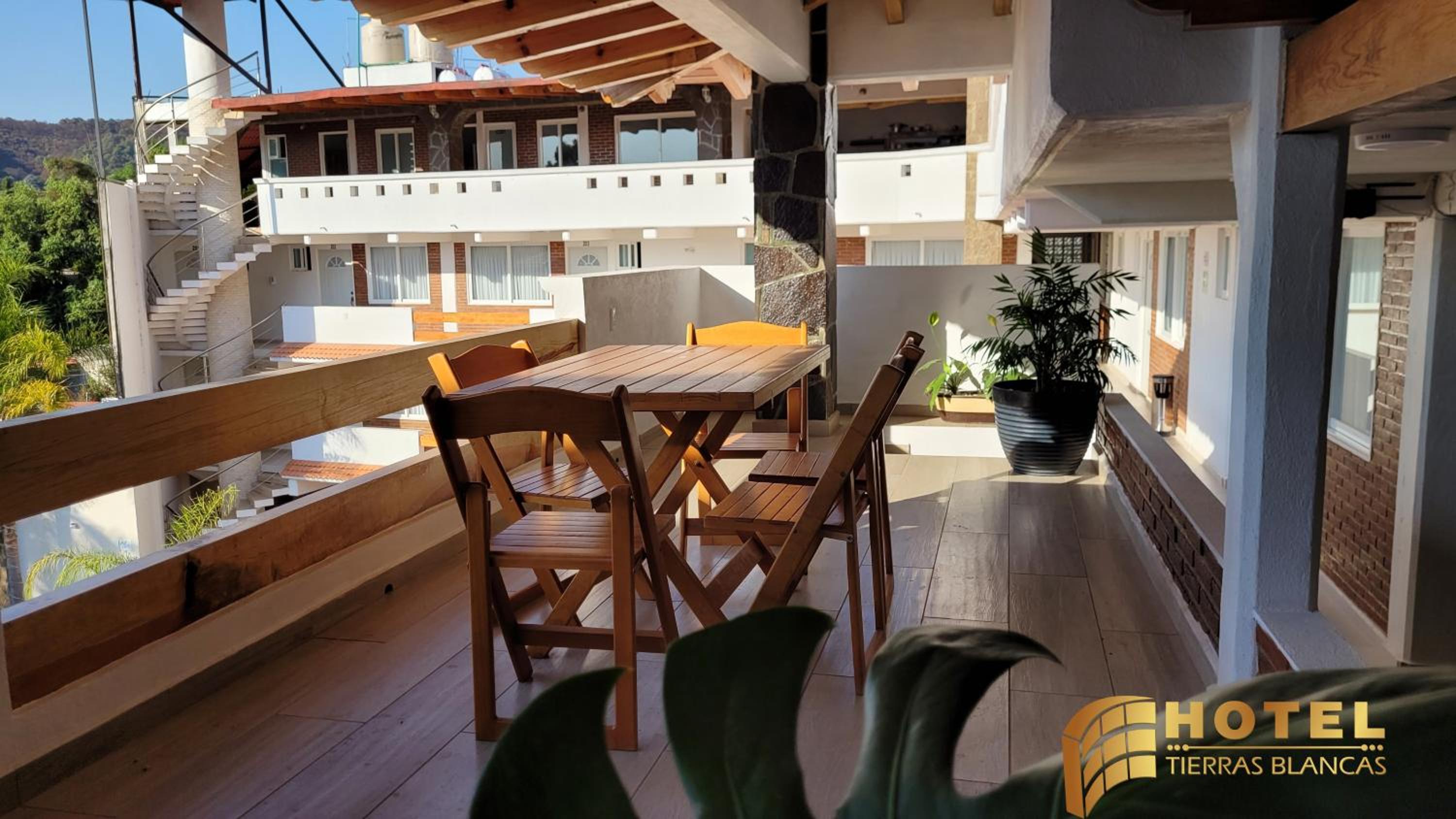 Hotel Tierras Blancas 30/48